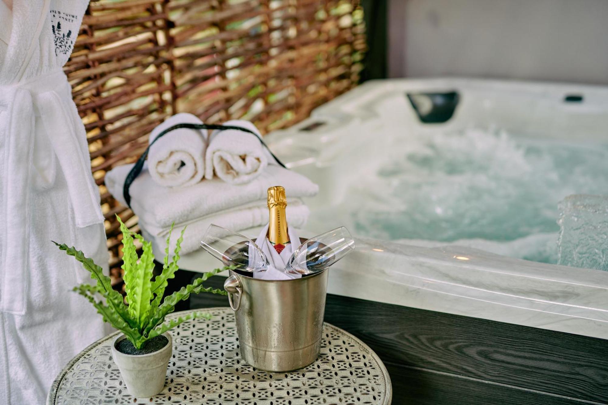 Wild Thyme & Honey - Cirencester-Cotswolds Extérieur photo